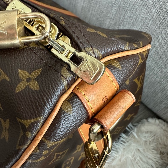 Louis Vuitton Monogram Bandoliere Carry on 55 - Picture 5 of 12